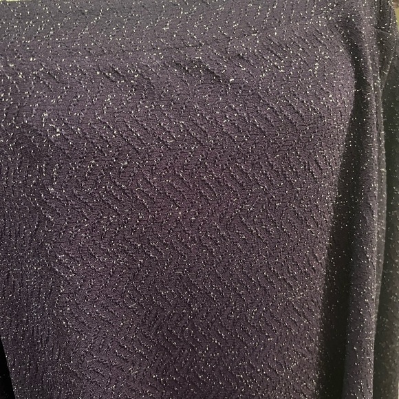 7 for $30 Katherines Cold Shoulder Top - Picture 3 of 7